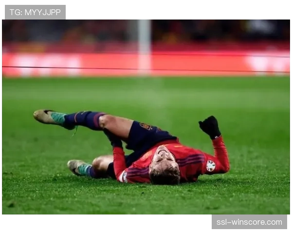 西汉姆联官方确认,中场核心帕奎塔因韧带伤势赛季报销 西汉姆联官方确认,中场核心帕奎塔因韧带伤势赛季报销